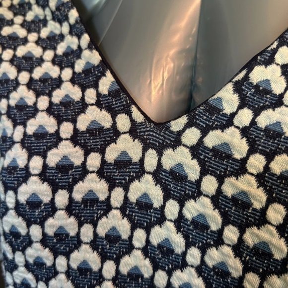 MAGGY LONDON Flower Bud Jacquard Dress - UEC - Picture 8 of 9